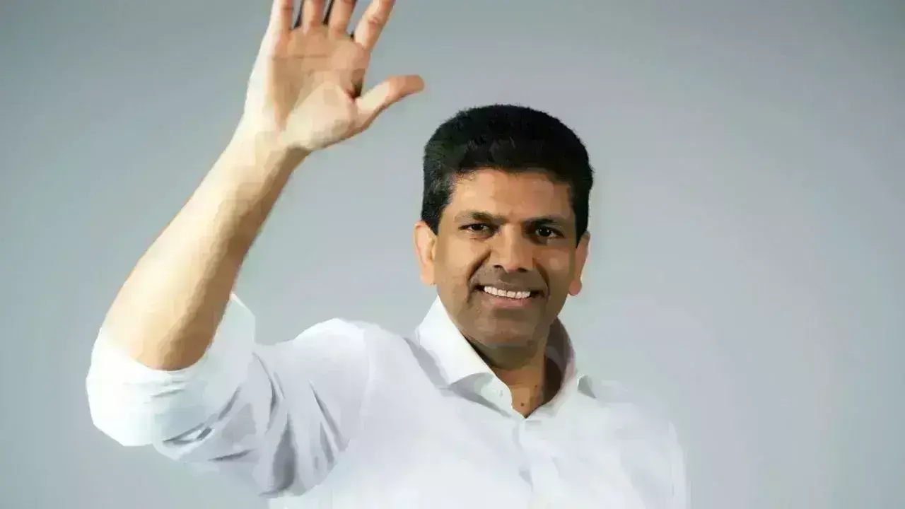 डॉ पेम्मासानी ने कहा - हम 3 करोड़ लखपति दीदियों के लक्ष्य को हासिल करेंगे डॉ पेम्मासानी ने कहा - हम 3 करोड़ लखपति दीदियों के लक्ष्य को हासिल करेंगे