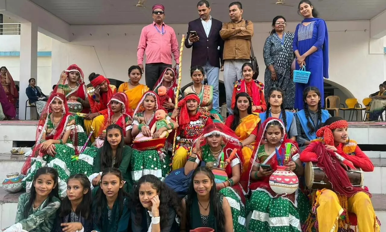 विद्यालय में आयोजित हुई राज्य स्तरीय बालरंग प्रतियोगिता विद्यालय में आयोजित हुई राज्य स्तरीय बालरंग प्रतियोगिता
