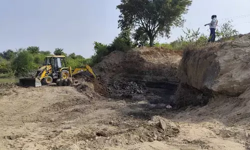 केशवाही में कोयला चोरी के लिए ओपन कॉस्ट जैसी अवैध खदान केशवाही में कोयला चोरी के लिए ओपन कॉस्ट जैसी अवैध खदान