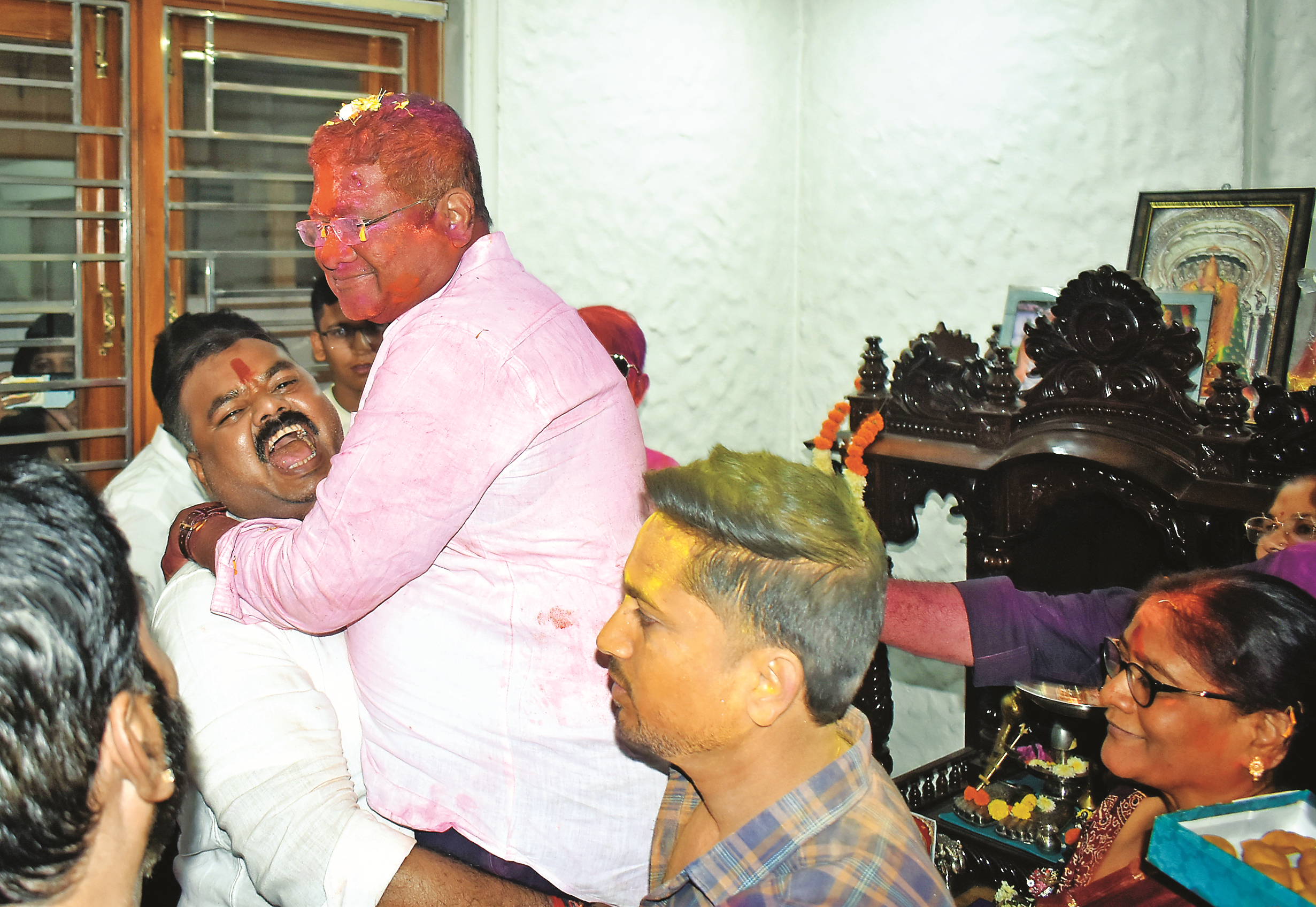 भाजपा की लीड कांग्रेसियों का बढ़ाती रही टेंशन, समय के साथ बढ़ता गया राजनीतिक पारा भाजपा की लीड कांग्रेसियों का बढ़ाती रही टेंशन, समय के साथ बढ़ता गया राजनीतिक पारा