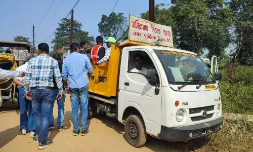 मंडी में चोरी हो रहा था मक्का, गार्डों ने किया पीछा तो बरसाए पत्थर, बोरियां छोड़कर भागे