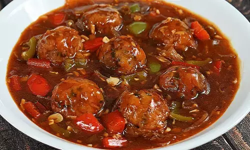 ठंड के मौसम में आप खाना चाहते हैं कुछ टेस्टी और चटपटा, तो घर पर बनाएं इस टेस्टी गोभी मंचूरियन को, सबको आएगा बहुत ही पसंद