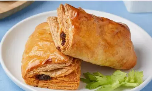 बिना ओवन के घर पर मिनटों में बनाएं मार्केट जैसी क्रिस्पी पेटीज, फौरन हो जाएगी प्लेट चट्ट