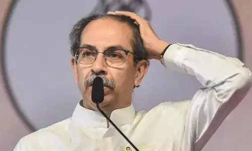 महायुति की बंपर जीत पर उद्धव ठाकरे की शिवसेना ने उठाए सवाल, चुनाव आयोग से लेकर गौतम अडाणी पर निकाली भड़ास