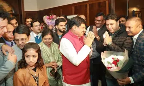 मुख्यमंत्री डॉ. यादव का लंदन में भारतीय उच्चायुक्त एवं प्रवासी भारतीयों ने किया आत्मीय स्वागत मुख्यमंत्री डॉ. यादव का लंदन में भारतीय उच्चायुक्त एवं प्रवासी भारतीयों ने किया आत्मीय स्वागत