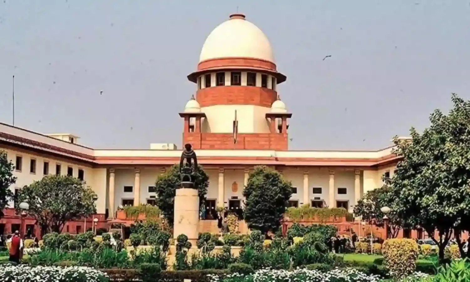 SC ने चुनाव के लिए EVM प्रकिया को ही बताया उचित, रद्द की बैलेट पेपर की मांग वाली याचिका