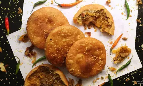 अब घर की बनी कचौड़ियों में भी आएगा जोधपुर की फेमस कचौड़ी का स्वाद, बस इन सामग्री का करें इस्तेमाल