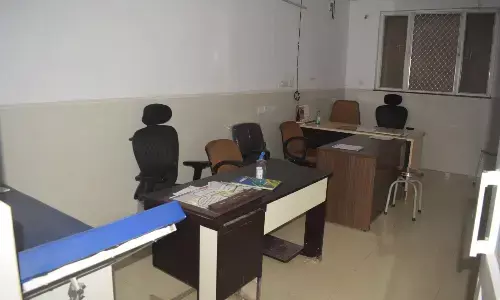 शाम की ओपीडी से डॉक्टर नदारद, इलाज कराने भटक रहे मरीज शाम की ओपीडी से डॉक्टर नदारद, इलाज कराने भटक रहे मरीज