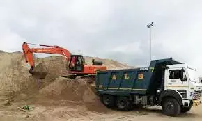 भंडारा के वलनी घाट से रेत चुरा रहे छह ट्रैक्टरों को पुलिस ने पकड़ा