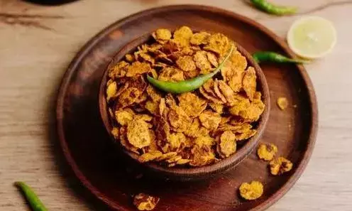 जब कुछ चटपटा-क्रंची और टेस्टी खाने का हो मन, तो घर पर बनाएं चना जोर गरम, शाम का परफेक्ट नाश्ता