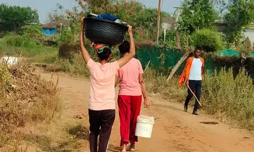 घूरवाड़ा में 4 दिन में एक बार नसीब हो रहा पानी, तरस रहे लोग