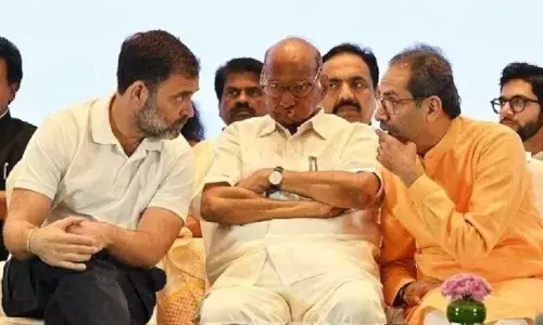 महाविकास अघाड़ी में दिखे दरार पड़ने के संकेत! उद्धव गुट के नेता बोले - पार्टी को अकेले लड़ना... महाविकास अघाड़ी में दिखे दरार पड़ने के संकेत! उद्धव गुट के नेता बोले - पार्टी को अकेले लड़ना...