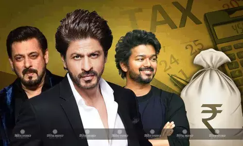 साल 2024 में सबसे ज्यादा टैक्स अदा करने वाले एक्टर बने शाहरुख, यहां देखें सबसे ज्यादा टैक्स देने वाले सितारों की लिस्ट साल 2024 में सबसे ज्यादा टैक्स अदा करने वाले एक्टर बने शाहरुख, यहां देखें सबसे ज्यादा टैक्स देने वाले सितारों की लिस्ट