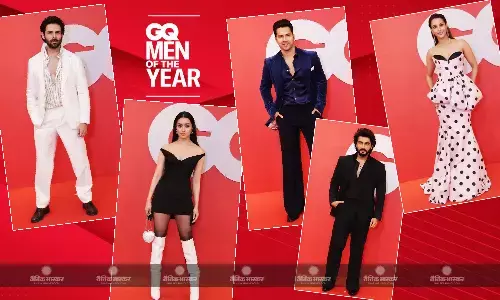 इवेंट मे लगा बॉलीवुड सितारों का मेला, श्रद्धा कपूर ने मिनी ड्रेस पहन लूटी महफिल, ऑफ शोल्डर गाऊन में छाईं तृप्ति डिमरी, तस्वीरें वायरल