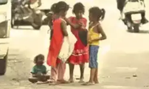 अमरावती जिले में सैकड़ों बच्चे शालाबाह्य, सरकारी रिकॉर्ड में मात्र 42 अमरावती जिले में सैकड़ों बच्चे शालाबाह्य, सरकारी रिकॉर्ड में मात्र 42