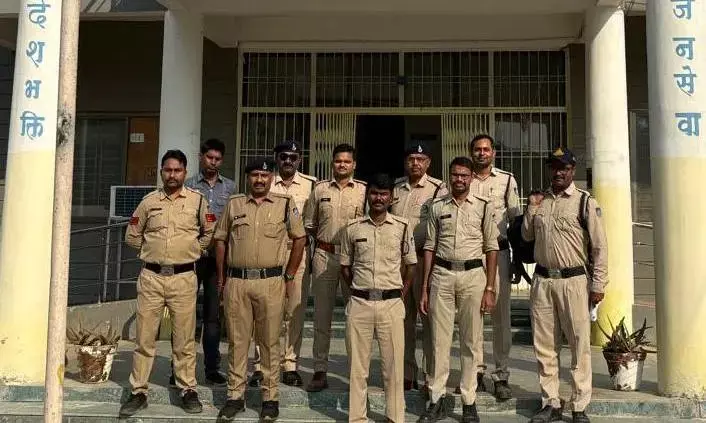 अवैध रूप से परिवहन कर ले जाये जा रहे पांच नग भैंस, पडा बरामद, सलेहा थाना पुलिस ने की कार्यवाही
