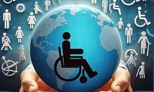 आंखों में रोशनी नहीं लेकिन जज्बा ऐसा कि 60 को पैरों पर किया खड़ा आंखों में रोशनी नहीं लेकिन जज्बा ऐसा कि 60 को पैरों पर किया खड़ा