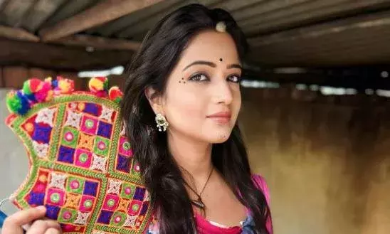 नारी संवेदना और संघर्ष की कहानी है फिल्म अलबेली