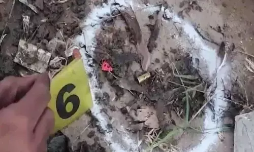 सामने आया पाकिस्तानी कनेक्शन, फोरेंसिक टीम को मेड इन पाकिस्ता 5 खोखा और 1 मिसफायर कारतूस मिले, सामने आया पाकिस्तानी कनेक्शन, फोरेंसिक टीम को मेड इन पाकिस्ता 5 खोखा और 1 मिसफायर कारतूस मिले,