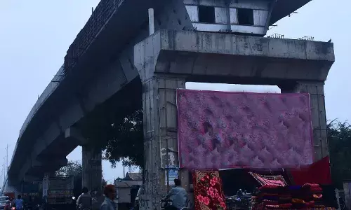 शीघ्र होगा लोकार्पण , इतवारा उड़ान पुल पर मार्च से दौड़ेंगे वाहन! शीघ्र होगा लोकार्पण , इतवारा उड़ान पुल पर मार्च से दौड़ेंगे वाहन!