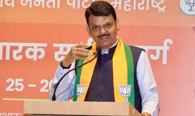 शपथ के बाद एक्टिव मोड में फडणवीस, कुछ ही देर में होगी पहली कैबिनेट बैठक