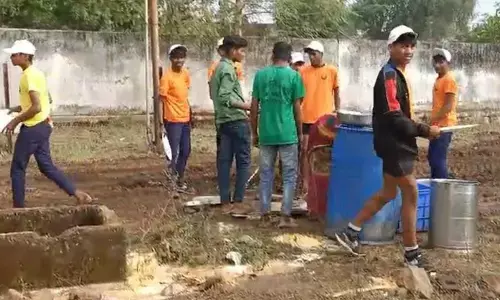 आदिवासी प्रकल्प विभाग की खेल स्पर्धा में खिलाड़ियों को 36 रुपए में भोजन,18 रुपए में चाय-नाश्ता! आदिवासी प्रकल्प विभाग की खेल स्पर्धा में खिलाड़ियों को 36 रुपए में भोजन,18 रुपए में चाय-नाश्ता!