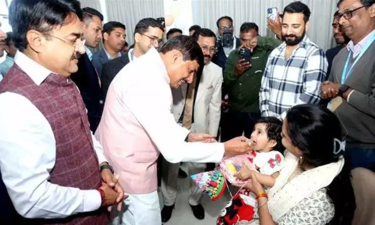 मुख्यमंत्री ने बच्चों को पल्स पोलियो की दवा पिलाकर शुरू किया अभियान, 38 लाख बच्चों को पिलाई जाएगी पल्स पोलियो की दवा