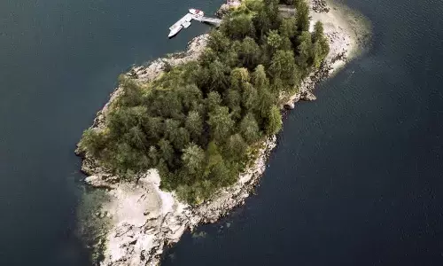 दुनिया में हैं कुछ ऐसी अजीबोगरीब जगहें, जहां लोगों के जाने पर है मनाही, जानें क्या है इसके पीछे की वजह