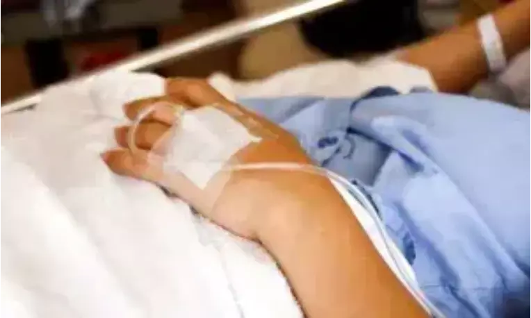 छात्रवास में भोजन से 19 छात्रों को फूड पॉयजनिंग, अस्पताल में भर्ती - इलाज जारी छात्रवास में भोजन से 19 छात्रों को फूड पॉयजनिंग, अस्पताल में भर्ती - इलाज जारी