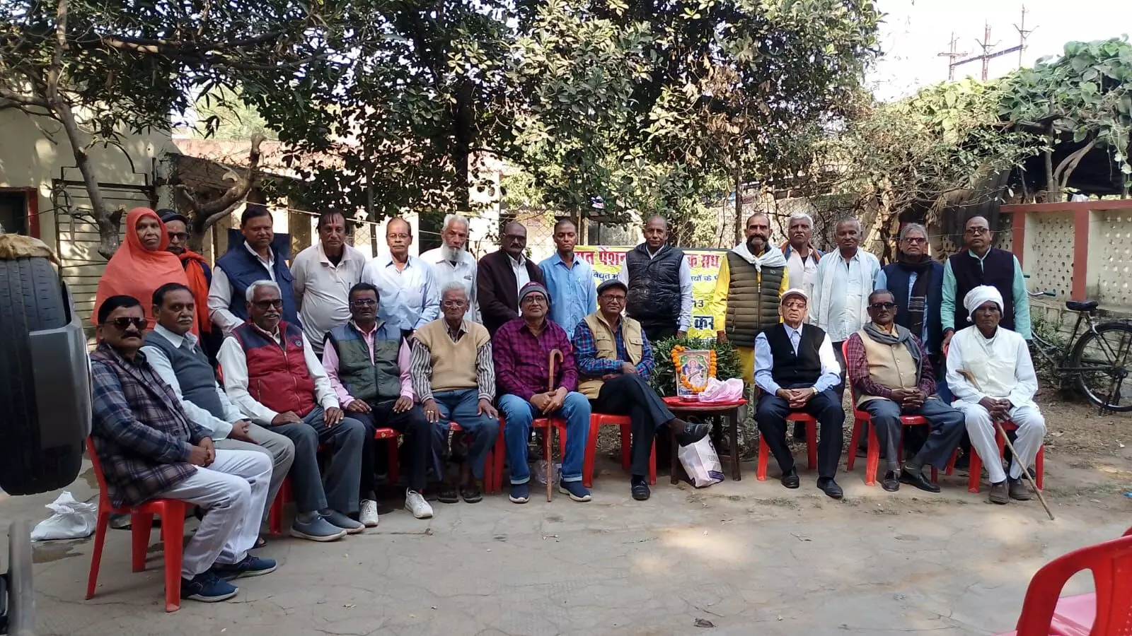 विद्युत पेंशनर्स हित रक्षक संघ की मासिक बैठक सम्पन्न विद्युत पेंशनर्स हित रक्षक संघ की मासिक बैठक सम्पन्न