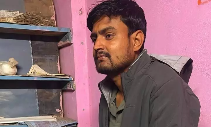 गाय से टकराई मोटर साइकिल, पटवारी घायल गाय से टकराई मोटर साइकिल, पटवारी घायल