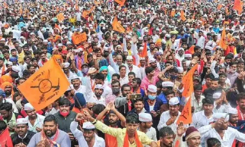 लिंगायतों के सबसे बड़े उप-समुदाय ने की आरक्षण की मांग, हिंसक हुआ प्रदर्शन, पुलिस ने किया लाठीचार्ज