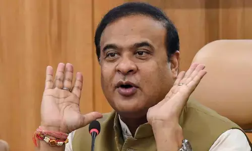 बांग्लादेश से आए घुसपैठियों को पकड़ने के लिए असम सरकार ने बनाया प्लान, सीएम हिमंत बिस्वा सरमा ने दिया कड़ा आदेश बांग्लादेश से आए घुसपैठियों को पकड़ने के लिए असम सरकार ने बनाया प्लान, सीएम हिमंत बिस्वा सरमा ने दिया कड़ा आदेश