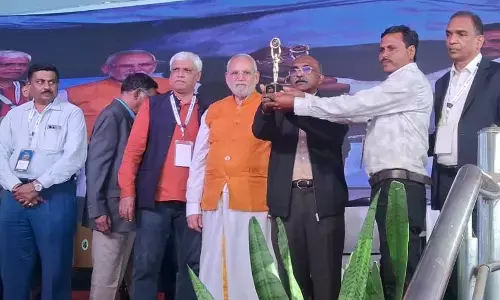 प्रायोगिक खेती के लिए अमरावती जिले केे किसान को मिला इंडिया अवॉर्ड प्रायोगिक खेती के लिए अमरावती जिले केे किसान को मिला इंडिया अवॉर्ड