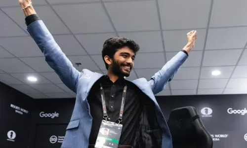 गुकेश बने शतरंज के शहंशाह, पीएम मोदी ने दी बधाई, जीत को बताया ऐतिहासिक