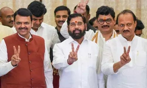 कैबिनेट विस्तार की चर्चा जोरों पर, इन नेताओं का कट सकता है पत्ता, नए चेहरों में ये नाम आगे कैबिनेट विस्तार की चर्चा जोरों पर, इन नेताओं का कट सकता है पत्ता, नए चेहरों में ये नाम आगे