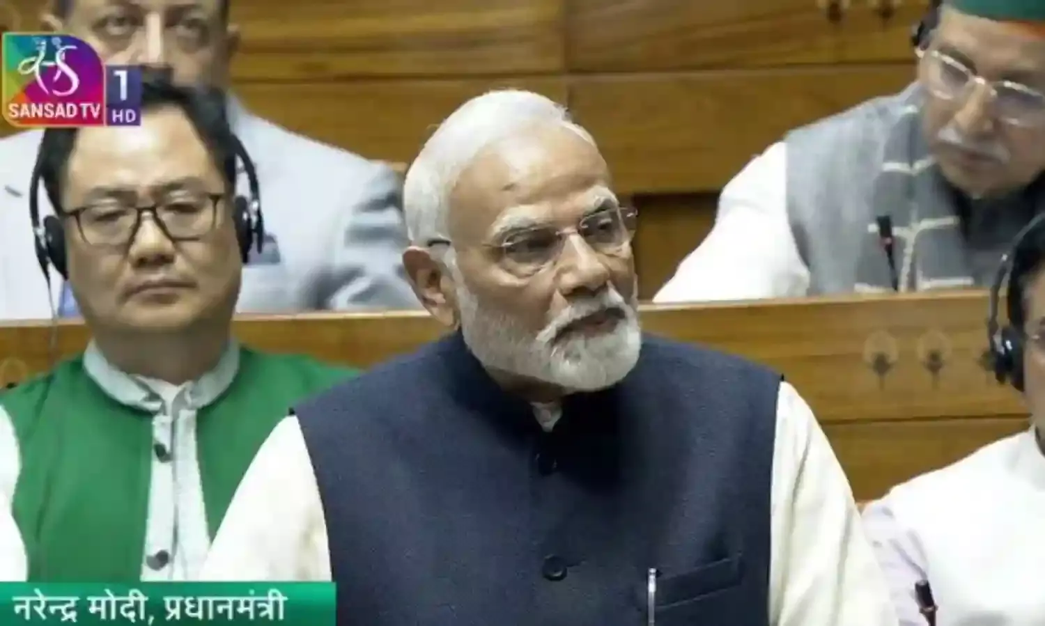 जवाहरलाल नेहरू से राजीव गांधी तक के कार्यकाल का पीएम मोदी ने किया जिक्र, लगाया संविधान की धज्जियां उड़ाने का आरोप