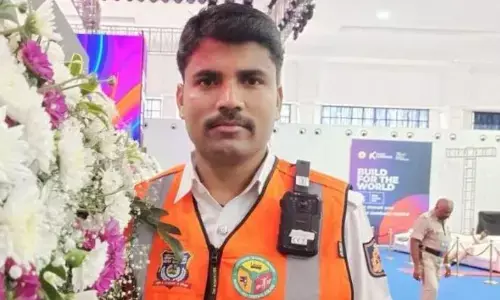 अतुल सुभाष के जैसे ही बेंगलुरु में एक और सुसाइड, हेडकांस्टेबल ने ट्रेन के सामने कूदकर दी जान, पत्नी और ससुर पर लगाए गंभीर आरोप अतुल सुभाष के जैसे ही बेंगलुरु में एक और सुसाइड, हेडकांस्टेबल ने ट्रेन के सामने कूदकर दी जान, पत्नी और ससुर पर लगाए गंभीर आरोप