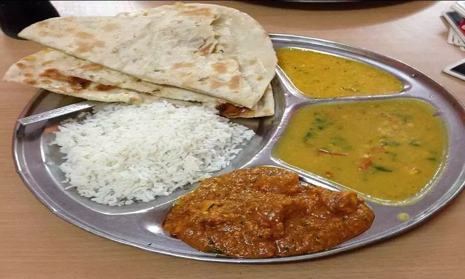 जवानों को एक टाइम मिलेगा नि:शुल्क भोजन, आरोप - दोनों टाइम का ले रहे पैसा जवानों को एक टाइम मिलेगा नि:शुल्क भोजन, आरोप - दोनों टाइम का ले रहे पैसा