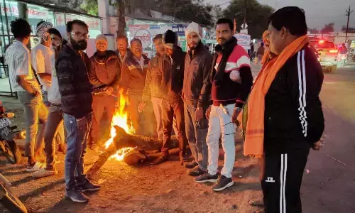 सिवनी में ठंड ने बढ़ाई कंपकंपी, 8 डिग्री पर लुढ़का पारा सिवनी में ठंड ने बढ़ाई कंपकंपी, 8 डिग्री पर लुढ़का पारा