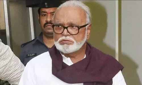 छगन भुजबल को नहीं मिली कैबिनेट में जगह, समर्थकों ने एनसीपी दफ्तर के बाहर जमकर काटा बवाल