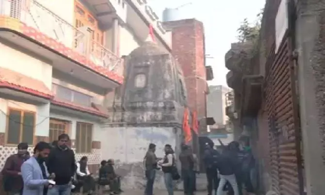मंदिर वाले मकान के हिस्से पर कार्रवाई करेगा प्रशासन, मकान मालिक से मांगी रजिस्ट्री समेत अन्य डीटेल्स