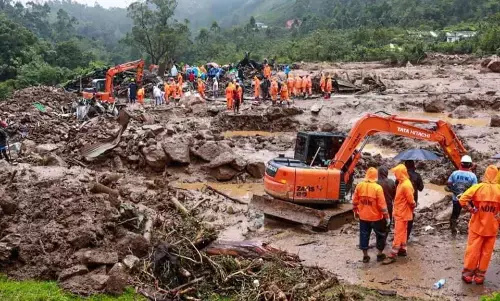 वायनाड लैंडस्लाइड से लेकर रेमल तूफान तक, इस साल भारत ने किया कई प्राकृतिक आपदाओं का सामना
