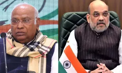 राज्यसभा में अमित शाह के दिए भाषण पर मल्लिकार्जुन खरगे ने दी प्रतिक्रिया, कहा- वे रोज इंदिरा गांधी, नेहरू और गांधी परिवार को कहते हैं अपशब्द राज्यसभा में अमित शाह के दिए भाषण पर मल्लिकार्जुन खरगे ने दी प्रतिक्रिया, कहा- वे रोज इंदिरा गांधी, नेहरू और गांधी परिवार को कहते हैं अपशब्द