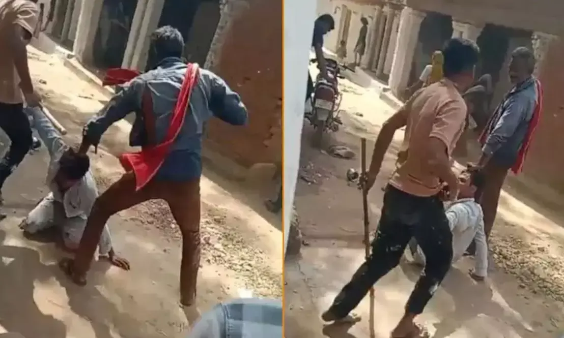 कुत्ते को भगाने के विवाद में युवक के साथ मारपीट, बाल पकड़कर जड़े लात-घूंसे