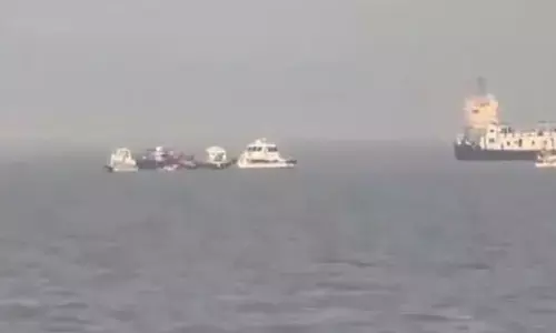 गेटवे ऑफ इंडिया के पास 85 से ज्यादा यात्रियों से भरी नाव पलटी, 1 की मौत, 5 की हालत गंभीर