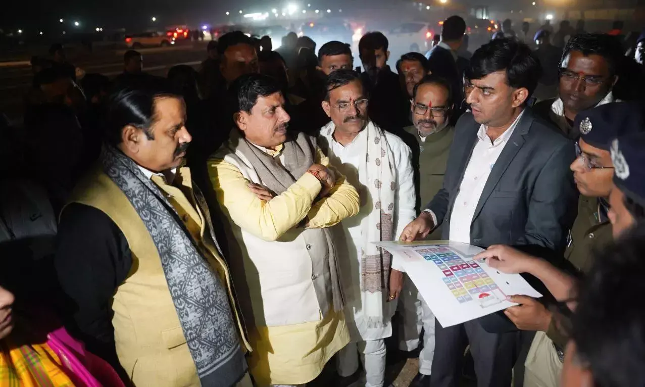 CM मोहन यादव ने खजुराहो में केन-बेतवा लिंक परियोजना के तैयारियों का लिया जायजा, वी.डी. शर्मा भी रहे साथ