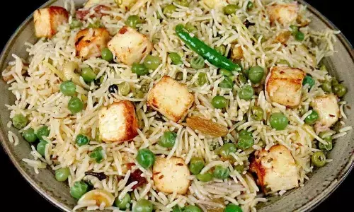 शाही मटर पनीर पुलाव से करें मेहमान का स्वागत, मजेदार रेसिपी बनाना सीखें कुछ ही मिनटों में