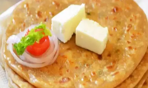 घर पर बनाना चाहते हैं टेस्टी और क्रिस्पी मूली के पराठे, तो इस रेसिपी को करें ट्राई, मन हो जाएगा खुश