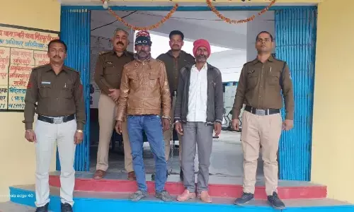 प्राणघातक हमले में वांटेड 2 इनामी आरोपियों को गिरफ्तार कर सलाखों के पीछे पहुंचाया प्राणघातक हमले में वांटेड 2 इनामी आरोपियों को गिरफ्तार कर सलाखों के पीछे पहुंचाया